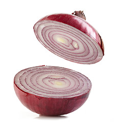Image showing half red onion