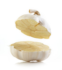 Image showing half garlic