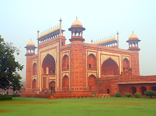 Image showing Taj Mahal mausoleum entrance in India