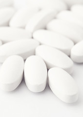 Image showing White tablets