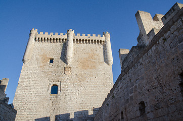 Image showing Stone tower of Penafiel Castle, Spain
