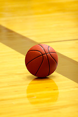 Image showing Basket ball on court 