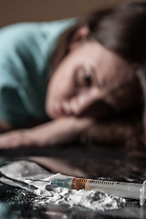 Image showing Woman and heroin