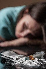 Image showing Woman and heroin