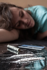 Image showing Woman and cocaine