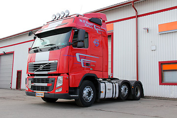 Image showing Red Volvo FH 500 Truck