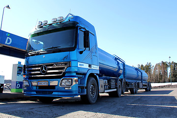 Image showing Blue Mercedes Benz Actros Heavy Duty Truck