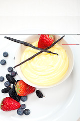 Image showing custard vanilla pastry cream and berries
