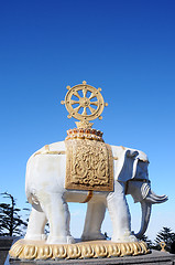 Image showing White elephant statue 