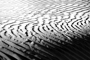 Image showing Beautiful Sand Dune Formations in Death Valley California