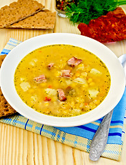 Image showing Soup pea with crispbreads on the plate