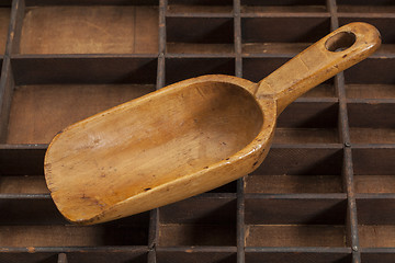 Image showing empty rustic scoop