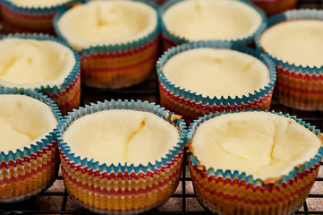 Image showing Delicious vanilla cupcake with cream cheese