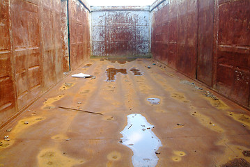 Image showing rusty waggon