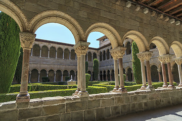 Image showing Ripoll monastery cloister