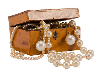 Image showing pearl bead jewelry chain retro wooden box isolated 