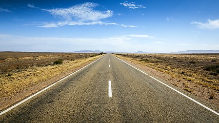 Image showing road to horizon