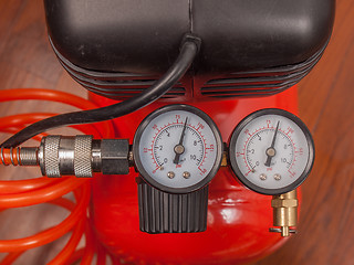 Image showing Air compressor manometer