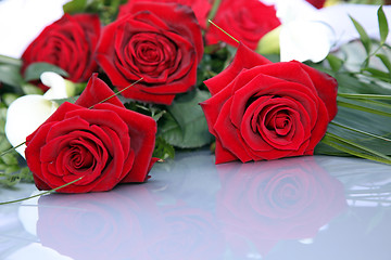 Image showing Romantic bouquet of red roses