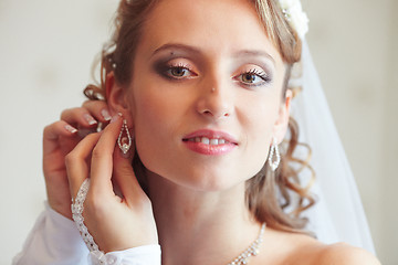 Image showing Dress earrings.