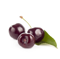 Image showing Red, juicy, ripe cherries