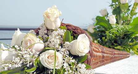 Image showing white rose bouquet