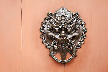 Image showing lion door knob