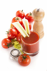 Image showing tomato juice, salt and tomatoes
