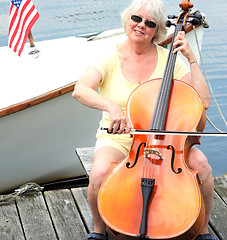 Image showing Female cellist.