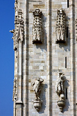 Image showing  church in milan and sky