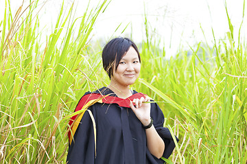 Image showing Asian woman graduation