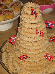 Image showing Macaroon tower cake (Kransekake)