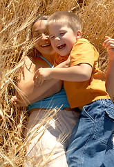 Image showing happy with mom