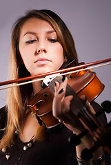 Image showing Woman with violin