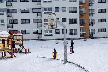 Image showing basketball court winter small children nannies 