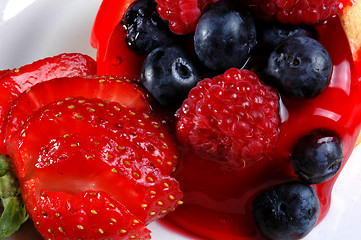 Image showing strawberry blueberry desert