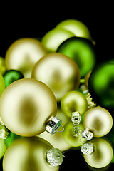 Image showing christmas decoration in green lime and champagner