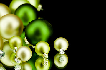 Image showing christmas decoration in green lime and champagner