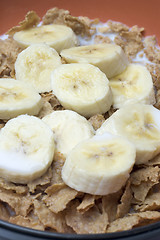 Image showing cereal with bananas