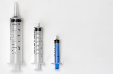 Image showing Syringes Top Linear 01