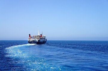 Image showing Beautiful turquoise sea and boat