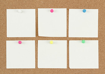 Image showing empty note papers on cork board
