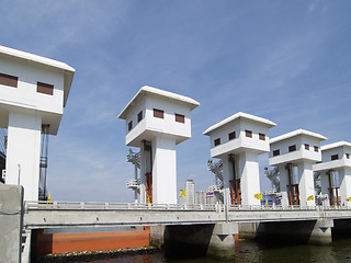 Image showing Floodgate