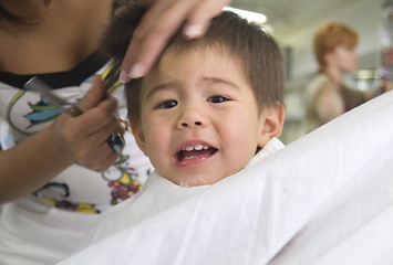 Image showing Anael at hairdresser