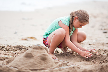 Image showing Building sand castle