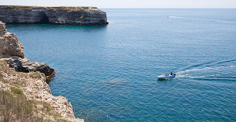 Image showing Boat in lagoon