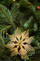 Image showing Straw star