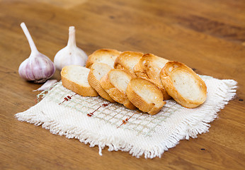 Image showing Garlic and bread