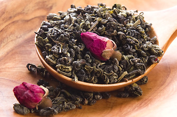 Image showing Green tea whit rose