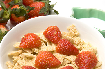 Image showing breakfast cereal strawberries milk